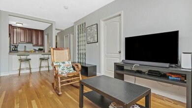 19 Wiget St unit 301, Boston, MA 02113 - photo 5