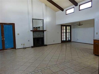 1743 Lomaland Dr unit 1, El Paso, TX 79935 - photo 4