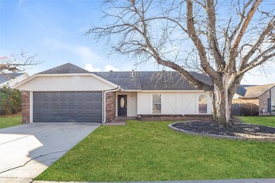 1612 NE 8th St, Moore, OK 73160 - photo 2