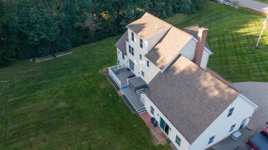 4 Fox Hollow Dr, Newmarket, NH 03857 - photo 2