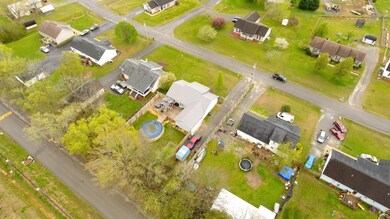 217 Shapard Dr, Shelbyville, TN 37160 - photo 4