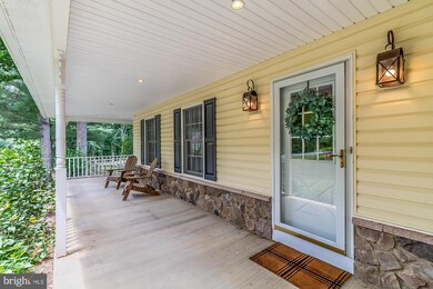 6991 Beachmont Dr, Sykesville, MD 21784 - photo 5