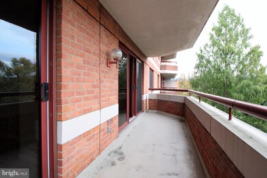 Emerson House on the Park unit 417, Washington, DC 20037 - photo 5