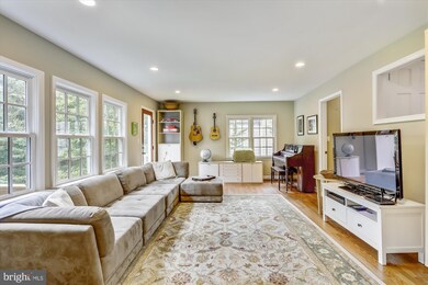 3511 Dupont Ave, Kensington, MD 20895 - photo 5