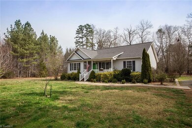 1421 Old Mill Ford Trail, Asheboro, NC 27205 - photo 4