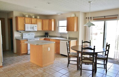 6 Kitchen 2