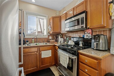160 Ferncrest Ave, Cranston, RI 02905 - photo 5