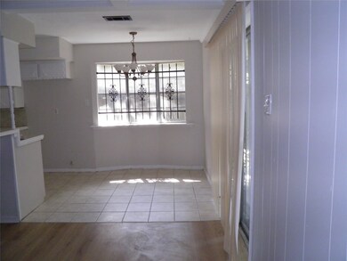 7202 Brook Stone Dr, Houston, TX 77040 - photo 6