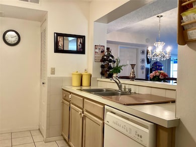 4529 Whitton Way unit 214, New Port Richey, FL 34653 - photo 5