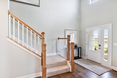 747 Fairfield Dr, Oswego, IL 60543 - photo 2