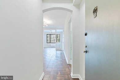 General Scott Apartments unit 618, Washington, DC 20036 - photo 2