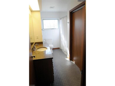 10 Garfield Ave, New Concord, OH 43762 - photo 2