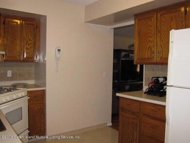 76 Lamped Loop unit A, Staten Island, NY 10314 - photo 7