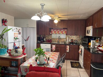 8620 SW 22nd St, Davie, FL 33324 - photo 7