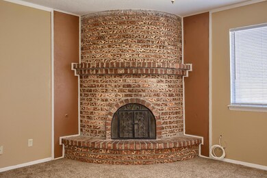 5111-Cockrell-Living-Fireplace