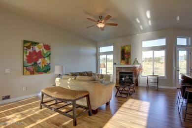 Living RM (photo similar)