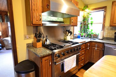 2 Penrose Ln, MerriMacK, NH 03054 - photo 3