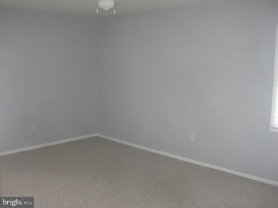 2427 Kinderbrook Ln, Bowie, MD 20715 - photo 6