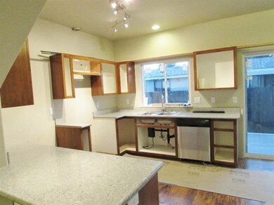 501 Gray Ct, Central Point, OR 97502 - photo 6