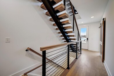 Entrway (2)