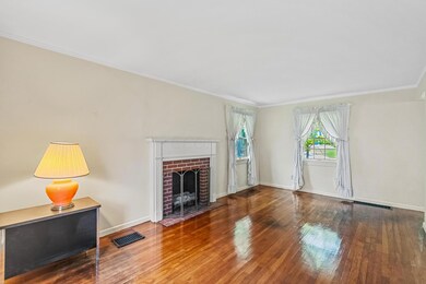 FAMILY ROOM W/FIREPLACE