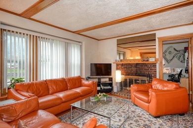 100 Gilbert Rd unit 1, Belmont, MA 02478 - photo 2