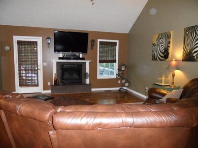 523 Powers Rd, Manchester, TN 37355 - photo 4