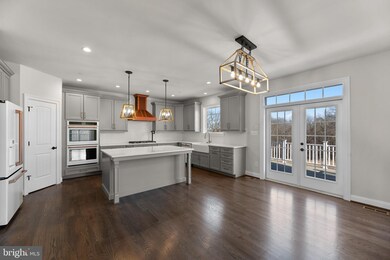 802 Cherry Tree Dr unit BENTON, Eldersburg, MD 21784 - photo 6