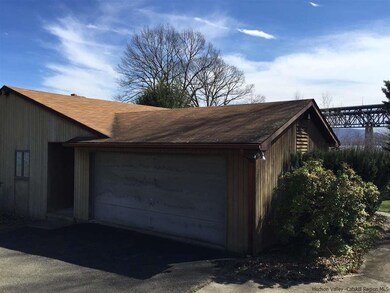 19 Aldendell Ct, Newburgh, NY 12550 - photo 2