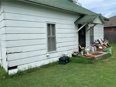 109 E Cleveland St, Prairie Grove, AR 72753 - photo 4
