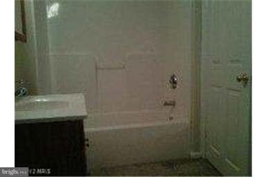 304 S Madeira St, Baltimore, MD 21231 - photo 6