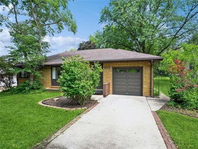 2319 Wakonda View Dr, Des Moines, IA 50321 - photo 2