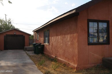 805 N Kinsley Ave, Winslow, AZ 86047 - photo 2