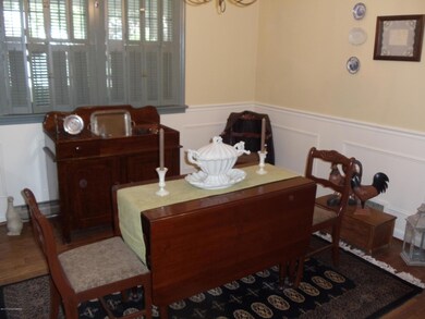 18 Oak Dr, Mountain Top, PA 18707 - photo 4