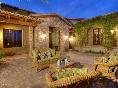 005_Courtyard