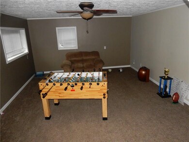 3037 Hawcreek Blvd, Columbus, IN 47203 - photo 7