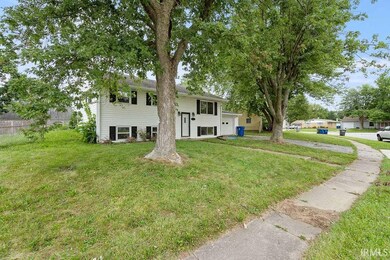 1213 Maplewood Dr, Kokomo, IN 46902 - photo 2