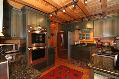 BEAUTIFUL KITCHEN