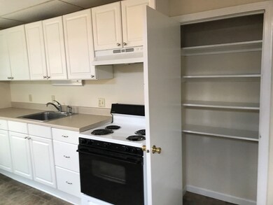 80 Main St unit 2, Amesbury, MA 01913 - photo 5