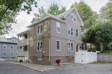 10 Pratt St, Salem, MA 01970 - photo 2
