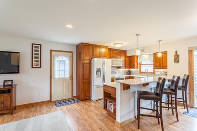 2253 Fallcreek Ct, Grand Forks, ND 58201 - photo 5