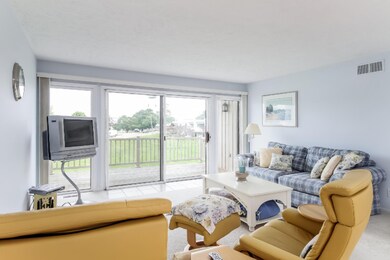 006-Living_Room-4328526-medium