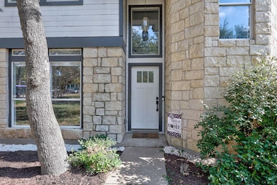 514 Oakwood Blvd, Round Rock, TX 78681 - photo 2