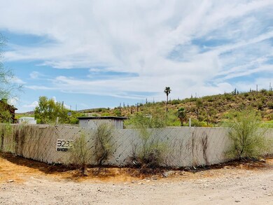 3235 W NEW RIVER RD - New River AZ 85087