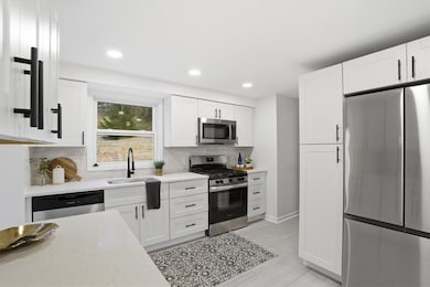 540 Springdale Dr, Pittsburgh, PA 15235 - photo 7