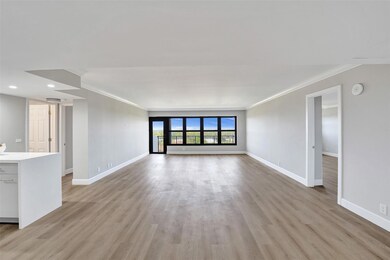 The Tower at Port Royale unit 905, Fort Lauderdale, FL 33308 - photo 2