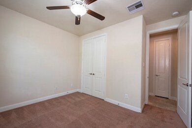 31 Hearthshire Cir, the Woodlands, TX 77354 - photo 5