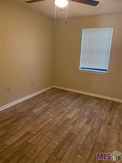 4133 Lee St unit 14, Zachary, LA 70791 - photo 4