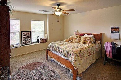 bedroom1_700