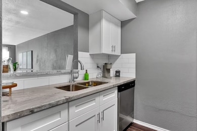 17210 Imperial Valley Dr unit 53, Houston, TX 77060 - photo 6